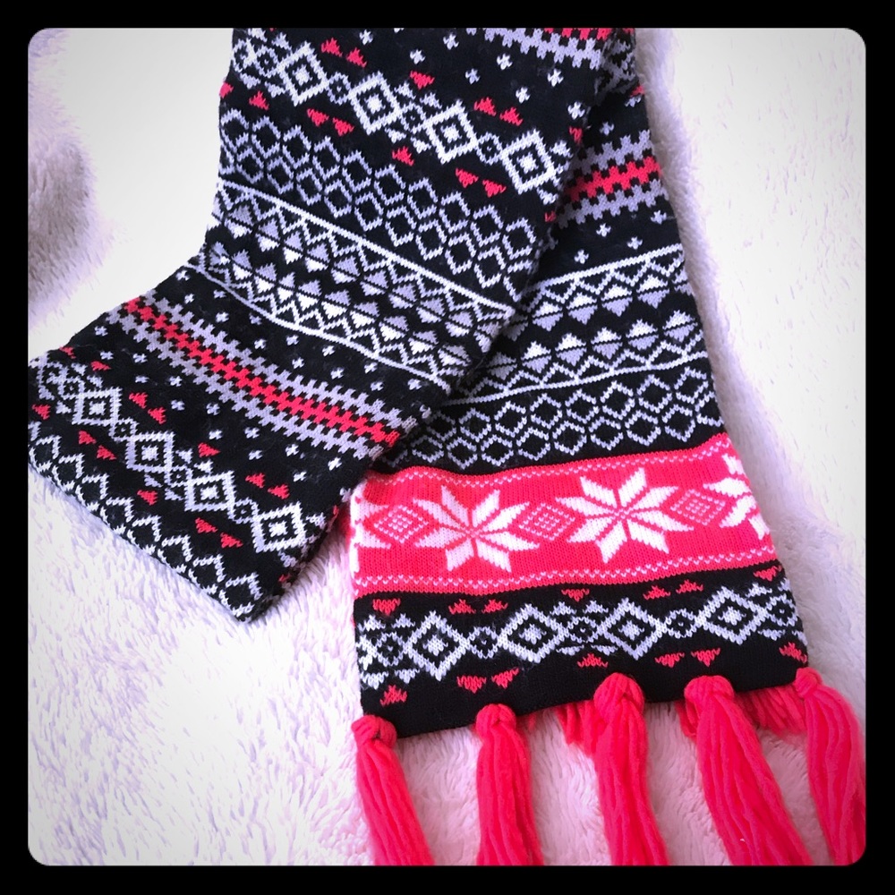 H&M Knit Scarf